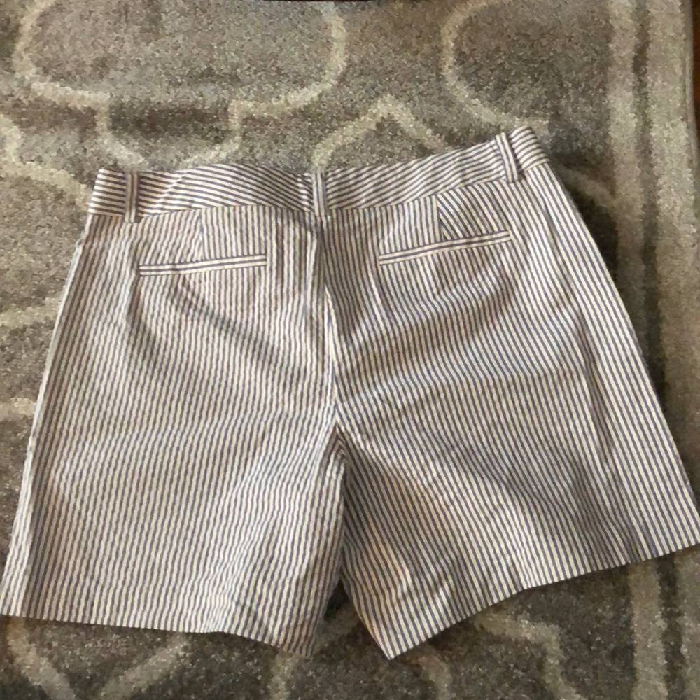 Shorts - Picture 2 of 3
